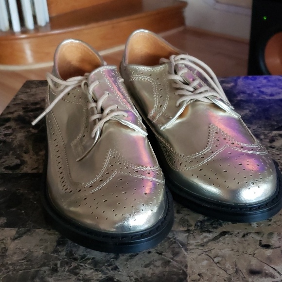 Urban Outfitters Shoes - Gold oxford shoes Urban Outfitters Shoes - Gold oxford shoes